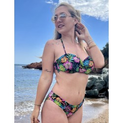 Maillot 2 pièces noir floral coloré, bandeau avec coques et culotte classique, du 38 à 46 - Côté