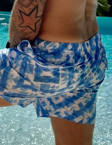 Boardshort homme bleu et blanc, nœud de serrage et poche au dos - tailles S à XXL