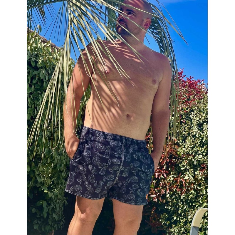 Short de bain long imprimé ananas gris fond noir taille S à XXL Short de bain long imprimé ananas gris fond noir taille S à XXL