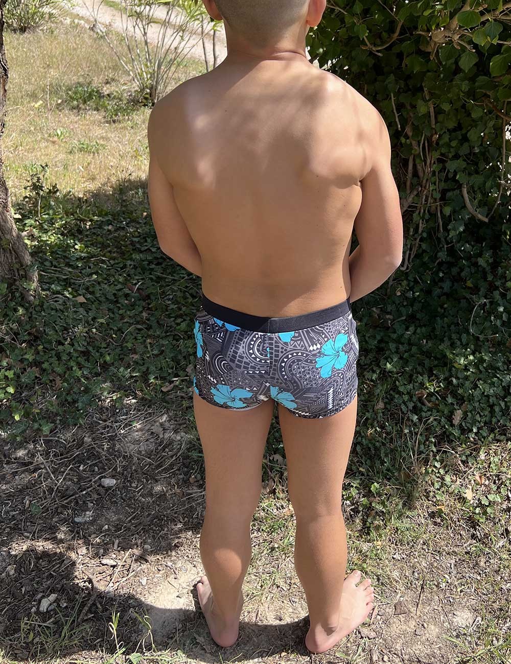 Boxer de bain garçon uni noir et imprimé HAWAI multicolore taille 4 ans au 14 ans